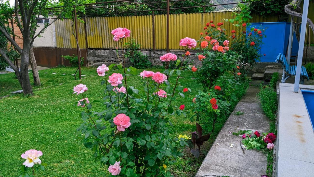 Guest House Green Veranda Mtsʼkhetʼa Exterior foto